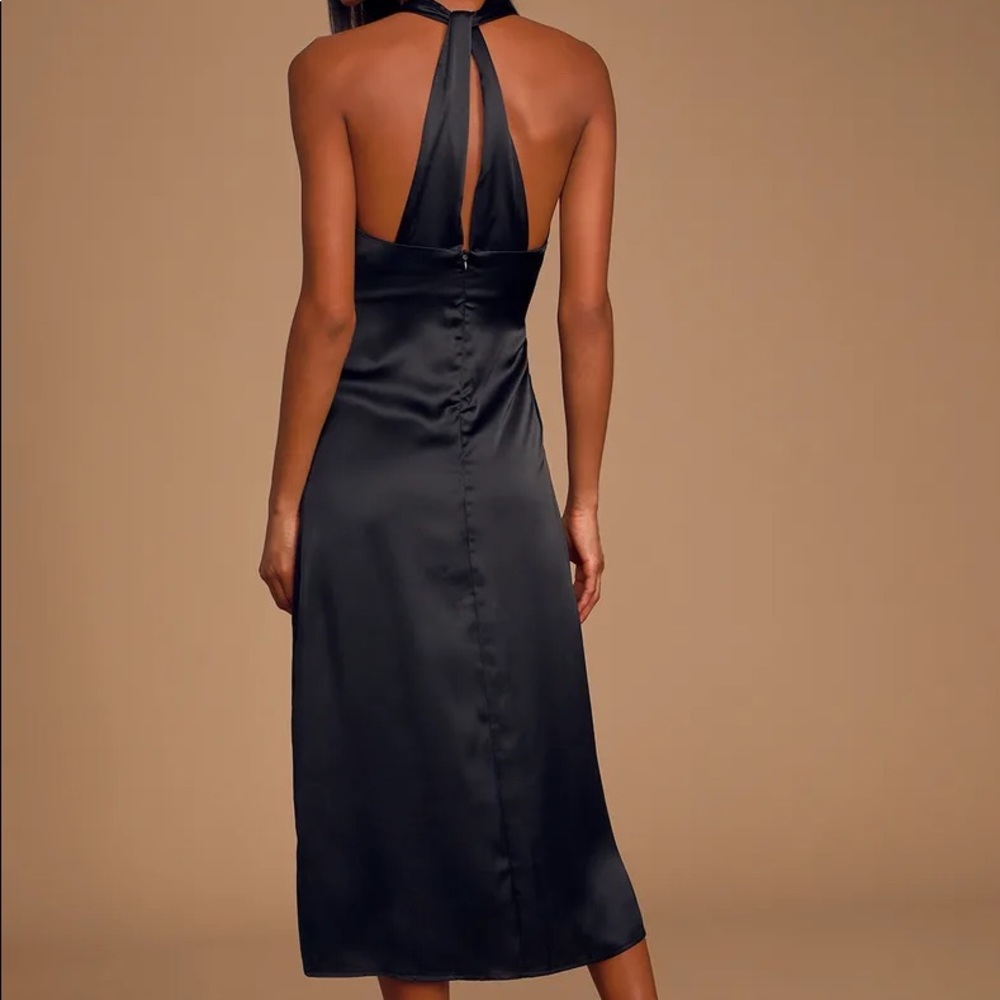 Lulu’s Camila Black Satin Twist Back Shift Dress